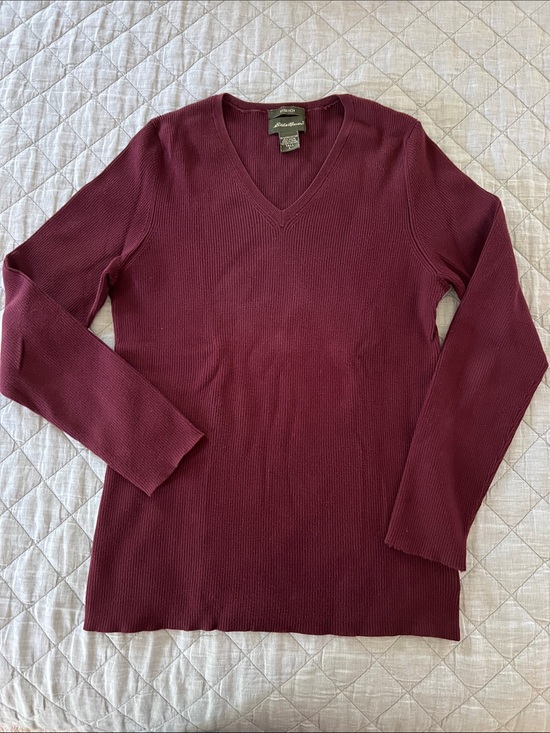 Eddie Bauer Sweaters - Eddie Bauer Women's V-Neck Sweater - Burgundy